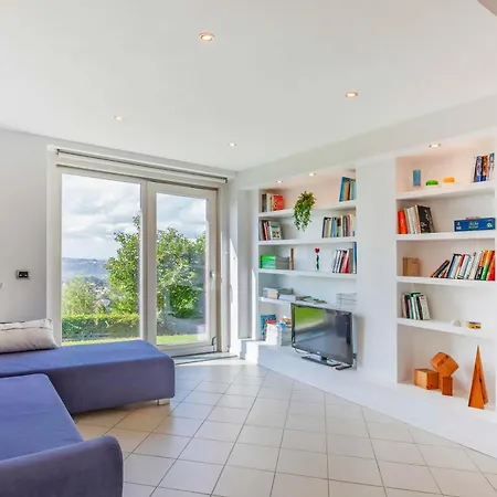 The Vista Retreat N.1 *